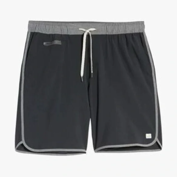 SOLD | Vuori Men’s Banks Shorts Pull On 7” Unlined Athletic in Black Gray XL - Picture 1 of 14